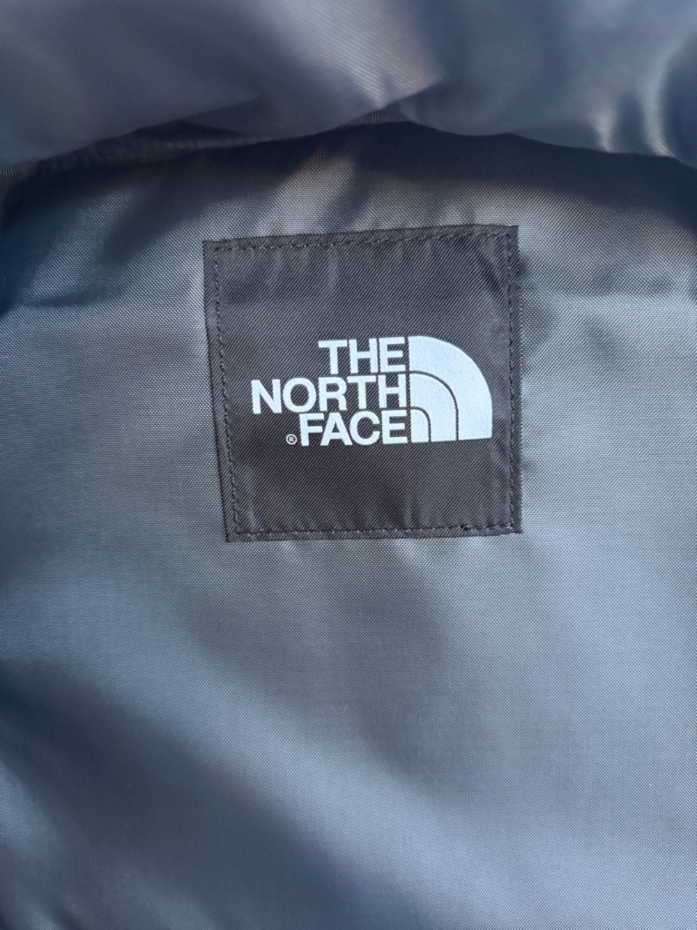 NEW WITH TAGS The North Face 35L Travel Pack Backpack Black Carry On Laptop - Picture 12 of 12